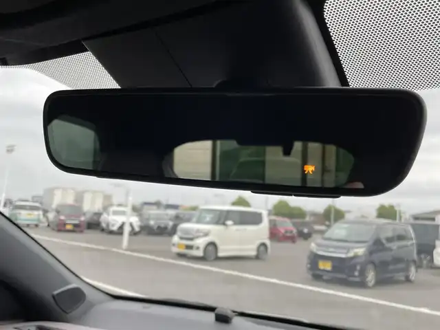 トヨタ ヤリス ハイブリッド Z 群馬県 2023(令5)年 1万km プラチナホワイトパールマイカ トヨタセーフティセンス/・プリクラッシュセーフティ/・レーンディパーチャーアラート/・ブラインドスポットモニター/・クリアランスソナー/・リヤクロストラフィックアラート/・パーキングサポートブレーキ/・ロードサインアシスト/純正ナビ付ディスプレイオーディオ/　（CD DVD Bluetooth USB AM FM)/全方位カメラ/ETC2.0/純正ドライブレコーダー/LEDヘッドライト/オートライト/オートマチックハイビーム/ステアリングリモコン/ステアリングヒーター/前席シートヒーター/取扱説明書/保証書/スペアキー