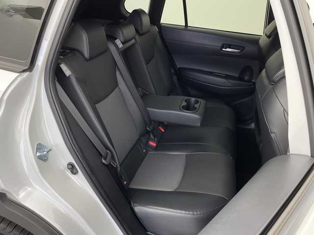 トヨタ カローラ クロス ハイブリッド Z 新潟県 2021(令3)年 2万km プラチナホワイトパールマイカ プリクラッシュセーフティ/レーダークルーズコントロール/レーンキープアシスト/純正9インチディスプレイオーディオ(ナビ機能付き)/フルセグTV/ビルトインETC/ドライブレコーダー/オートLEDヘッドライト/オートハイビーム/純正18インチAW/パワーバックドア/ハーフレザーシート/D席パワーシート/D席・N席シートヒーター/ルーフレール/オートドアミラー