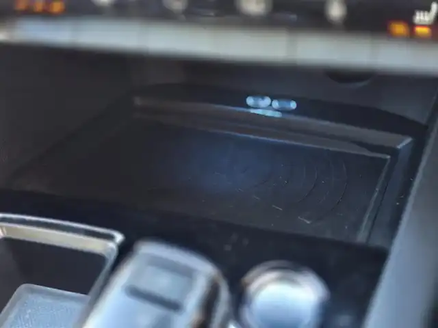 プジョー ５００８ GT ブルーHDi 山梨県 2021(令3)年 4.8万km 青 ３列シート/ＡＣＣ/LKA/BSM/３６０°カメラ/ドライビングモード/インテリジェントハイビーム/ＡｐｐｌｅＣａｒＰｌａｙ/AndoroidAuto/ＢＴ/置き充電/運転席Ｐシート/前席シートH/ドラレコ