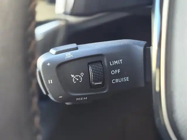 プジョー ５００８ GT ブルーHDi 山梨県 2021(令3)年 4.8万km 青 ３列シート/ＡＣＣ/LKA/BSM/３６０°カメラ/ドライビングモード/インテリジェントハイビーム/ＡｐｐｌｅＣａｒＰｌａｙ/AndoroidAuto/ＢＴ/置き充電/運転席Ｐシート/前席シートH/ドラレコ