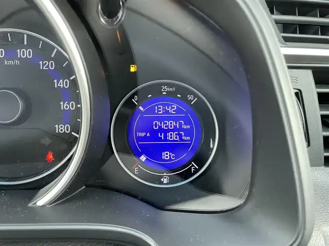 ホンダ フィット 13G Fパッケージ ファインED 東京都 2017(平29)年 4.3万km クリスタルブラックパール 純正ナビ/フルセグ/ビルトインETC/ドライブレコーダー/コーナーセンサー/アイドリングストップ/スマートキー/ECONモード/プッシュスタート/ステアリングスイッチ