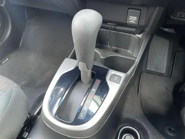 ホンダ フィット 13G Fパッケージ ファインED 東京都 2017(平29)年 4.3万km クリスタルブラックパール 純正ナビ/フルセグ/ビルトインETC/ドライブレコーダー/コーナーセンサー/アイドリングストップ/スマートキー/ECONモード/プッシュスタート/ステアリングスイッチ