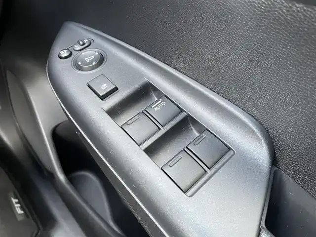 ホンダ フィット 13G Fパッケージ ファインED 東京都 2017(平29)年 4.3万km クリスタルブラックパール 純正ナビ/フルセグ/ビルトインETC/ドライブレコーダー/コーナーセンサー/アイドリングストップ/スマートキー/ECONモード/プッシュスタート/ステアリングスイッチ