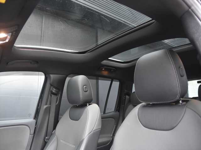 メルセデス・ベンツ Ｍ・ベンツ ＧＬＢ２００ｄ 4マチック AMGライン 和歌山県 2021(令3)年 3.9万km コスモスブラック パノラマSR /レザーEXパッケージ /アドバンスドパッケージ /パナメリカーナグリル /前後ドラレコ /オートテールゲート /純ナビ /360度カメラ/TV /HUD /アンビエントライト /キーレスゴー /純19incAW /パワーシート /シートヒーター /LED /ETC