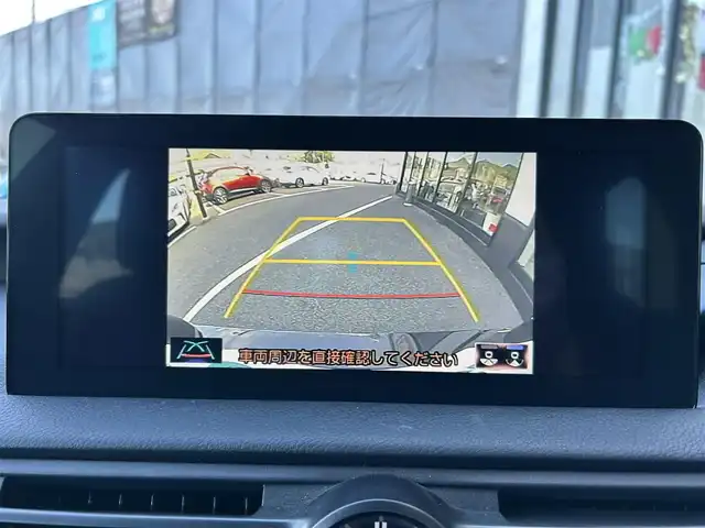 レクサス ＩＳ 300h 佐賀県 2022(令4)年 2.9万km グラファイトブラックガラスフレーク プリクラッシュセーフティ/レーダークルーズコントロール/レーントレーシングアシスト/ブラインドスポットモニター/パーキングサポートブレーキ/パーキングサポートアラート/コーナーセンサー/純正ナビ/・バックカメラ/・フルセグTV/BT/CD/DVD/純正18インチAW/合皮シート/前席シートヒーター/前席パワーシート/LEDヘッドライト/オートマチックハイビーム/プッシュスタート/革巻きステアリング/パドルシフト/ETC/社外ドラレコ/スペアキー×1/カードキー/取扱説明書/保証書