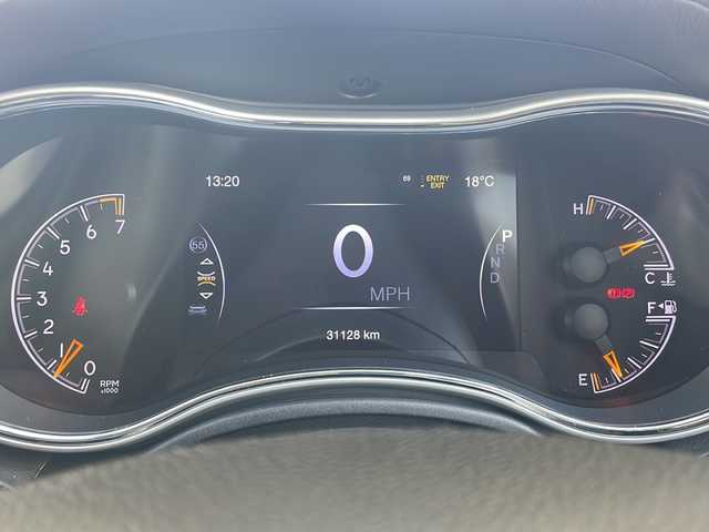 クライスラー・ジープ ジープ グランドチェロキー サミット 愛媛県 2018(平30)年 3.2万km 黒 純正ナビ/サンルーフ/バックカメラ/純正フロアマット/純正アルミホイール/TV/電動パワーシート/シートヒーター/エアシート/ETC/電動リアゲート/追従型クルーズコントロール/ステアリングヒーター/harman kardon サウンド/ドライブレコーダー/衝突被害軽減システム/レーンキープアシスト/ダウンヒルアシストコントロール