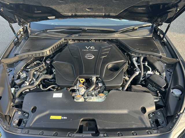 日産 スカイライン 400R 佐賀県 2023(令5)年 0.4万km スーパーブラック ワンオーナー/純正ナビ/Bluetooth/フルセグテレビ/CD/DVD/FM/AM/バックカメラ/全方位カメラ/オートライト/オートエアコン/プッシュスタート/パワーシート/シートメモリ/クルーズコントロール/純正アルミホイール/純正フロアマット/ETC/スマートキー/スペアキー/シートヒーター/ステアリングリモコン/パドルシフト/保証書/取扱説明書