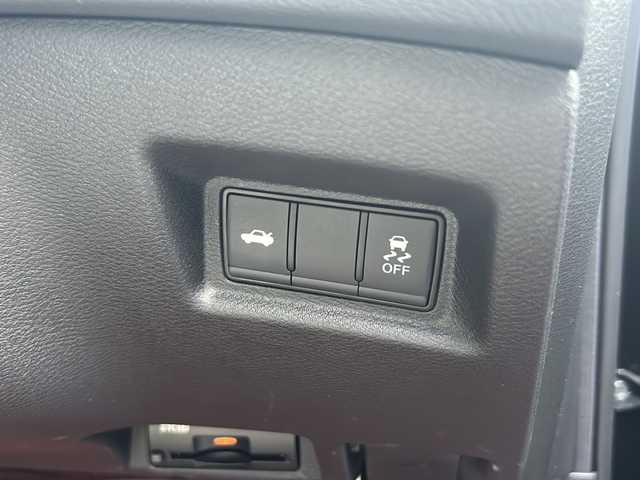 日産 スカイライン 400R 佐賀県 2023(令5)年 0.4万km スーパーブラック ワンオーナー/純正ナビ/Bluetooth/フルセグテレビ/CD/DVD/FM/AM/バックカメラ/全方位カメラ/オートライト/オートエアコン/プッシュスタート/パワーシート/シートメモリ/クルーズコントロール/純正アルミホイール/純正フロアマット/ETC/スマートキー/スペアキー/シートヒーター/ステアリングリモコン/パドルシフト/保証書/取扱説明書