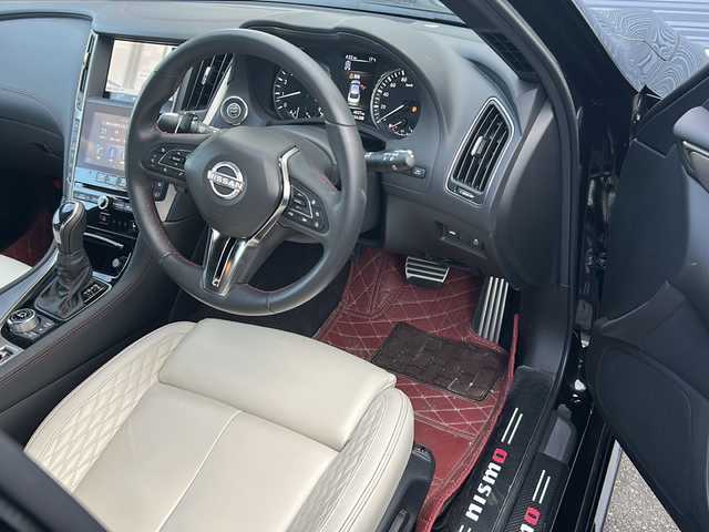 日産 スカイライン 400R 佐賀県 2023(令5)年 0.4万km スーパーブラック ワンオーナー/純正ナビ/Bluetooth/フルセグテレビ/CD/DVD/FM/AM/バックカメラ/全方位カメラ/オートライト/オートエアコン/プッシュスタート/パワーシート/シートメモリ/クルーズコントロール/純正アルミホイール/純正フロアマット/ETC/スマートキー/スペアキー/シートヒーター/ステアリングリモコン/パドルシフト/保証書/取扱説明書