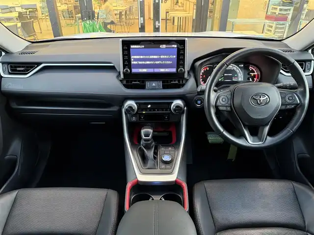 トヨタ ＲＡＶ４ アドベンチャー オフロードPKG 東京都 2021(令3)年 3.6万km スーパーホワイトⅡ ワンオーナー/Toyota Safety Sense/・パノラミックビューモニター/・プリクラッシュセーフティ/・レーンディパーチャーアラート/・ブラインドスポットモニター/・レーダークルーズコントロール/・オートマチックハイビーム/純正ディスプレイオーディオナビ/（Bluetooth/USB接続/HDMI接続）/置くだけ充電/デジタルインナーミラー/ビルトインＥＴＣ/ステアリングヒーター/パワーシート/シートヒーター/シートベンチレーション/ＬＥＤヘッドライト/純正18インチAW/純正フロアマット/保証書/取扱説明書/スマートキー