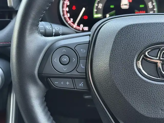 トヨタ ＲＡＶ４ アドベンチャー オフロードPKG 東京都 2021(令3)年 3.6万km スーパーホワイトⅡ ワンオーナー/Toyota Safety Sense/・パノラミックビューモニター/・プリクラッシュセーフティ/・レーンディパーチャーアラート/・ブラインドスポットモニター/・レーダークルーズコントロール/・オートマチックハイビーム/純正ディスプレイオーディオナビ/（Bluetooth/USB接続/HDMI接続）/置くだけ充電/デジタルインナーミラー/ビルトインＥＴＣ/ステアリングヒーター/パワーシート/シートヒーター/シートベンチレーション/ＬＥＤヘッドライト/純正18インチAW/純正フロアマット/保証書/取扱説明書/スマートキー