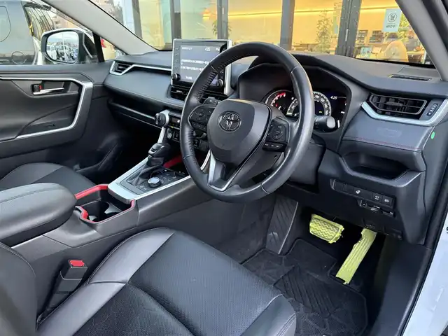 トヨタ ＲＡＶ４ アドベンチャー オフロードPKG 東京都 2021(令3)年 3.6万km スーパーホワイトⅡ ワンオーナー/Toyota Safety Sense/・パノラミックビューモニター/・プリクラッシュセーフティ/・レーンディパーチャーアラート/・ブラインドスポットモニター/・レーダークルーズコントロール/・オートマチックハイビーム/純正ディスプレイオーディオナビ/（Bluetooth/USB接続/HDMI接続）/置くだけ充電/デジタルインナーミラー/ビルトインＥＴＣ/ステアリングヒーター/パワーシート/シートヒーター/シートベンチレーション/ＬＥＤヘッドライト/純正18インチAW/純正フロアマット/保証書/取扱説明書/スマートキー
