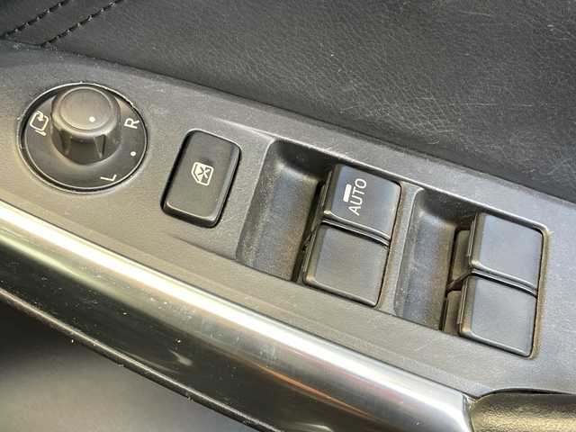 マツダ アテンザ セダン XD Lパッケージ 栃木県 2013(平25)年 8万km ソウルレッドプレミアムメタリック 純正ナビ/(CD/DVD/フルセグTV/Bluetooth/USB)/バックカメラ/BOSEサウンドシステム/スマートブレーキサポート/レーダークルーズコントロール/車線逸脱警報システム/ハイビームコントロールシステム/純正アルミホイール/純正フロアマット/黒レザーシート/シートメモリー/パワーシート/シートヒーター/アドバンストキーレスエントリーシステム/レーンキープアシスト/横滑り防止装置/ABS/AFS/スマートキー/プッシュスタート/禁煙車