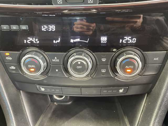 マツダ アテンザ セダン XD Lパッケージ 栃木県 2013(平25)年 8万km ソウルレッドプレミアムメタリック 純正ナビ/(CD/DVD/フルセグTV/Bluetooth/USB)/バックカメラ/BOSEサウンドシステム/スマートブレーキサポート/レーダークルーズコントロール/車線逸脱警報システム/ハイビームコントロールシステム/純正アルミホイール/純正フロアマット/黒レザーシート/シートメモリー/パワーシート/シートヒーター/アドバンストキーレスエントリーシステム/レーンキープアシスト/横滑り防止装置/ABS/AFS/スマートキー/プッシュスタート/禁煙車