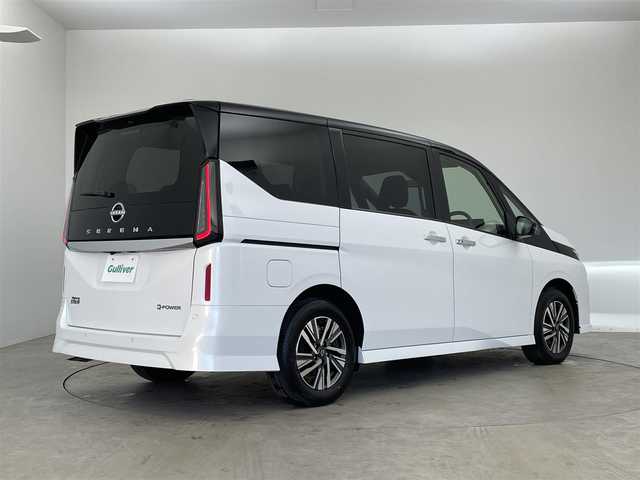 日産 セレナ e－パワー ハイウェイスター V 埼玉県 2025(令7)年 0.1千km パール 純正12.3ディスプレイオーディオ/ フルセグＴＶ　Bluetooth HDMI　AppleCarPlay/アラウンドビューモニター/デジタルインナーミラー/プロパイロット/インテリジェントクルーズコントロール/エマージェンシーブレーキ/レーンキープアシスト/ブラインドスポットモニター/両側パワースライドドア/LEDオートライト/ETC2.0