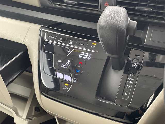 日産 ルークス X ターボ 沖縄県 2023(令5)年 5.2万km ブラック 純正９インチナビ（MM222D-L）/（フルセグTV　Bluetooth　SD）/純正ドライブレコーダー/ビルトインETC/両側パワースライドドア/サーキュレーター/エマージェンシーブレーキ/スマートキー/プッシュスタート/純正フロアマット