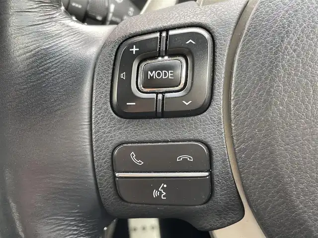 レクサス ＮＸ 200t Iパッケージ 群馬県 2015(平27)年 6.9万km ソニッククォーツ ナビ　/フルセグ　/バックカメラ　/サイドカメラ　/パワーバックドア　/レーダークルーズコントロール　/ステアリングヒーター　/レザーシート　/シートヒーター　/メモリーシート　/ＬＥＤヘッドライト　/純正フロアーマット