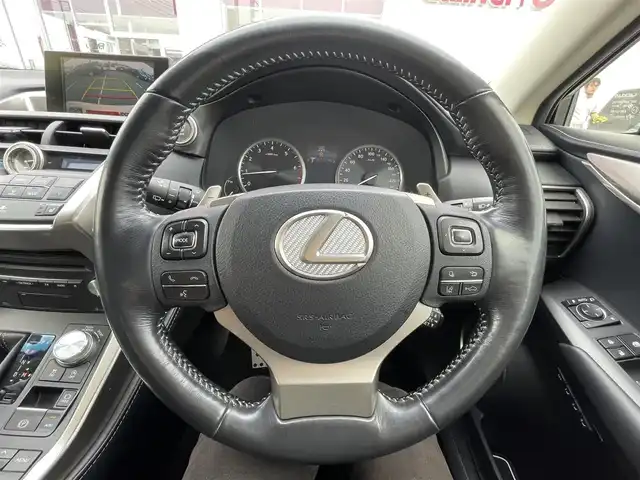 レクサス ＮＸ 200t Iパッケージ 群馬県 2015(平27)年 6.9万km ソニッククォーツ ナビ　/フルセグ　/バックカメラ　/サイドカメラ　/パワーバックドア　/レーダークルーズコントロール　/ステアリングヒーター　/レザーシート　/シートヒーター　/メモリーシート　/ＬＥＤヘッドライト　/純正フロアーマット