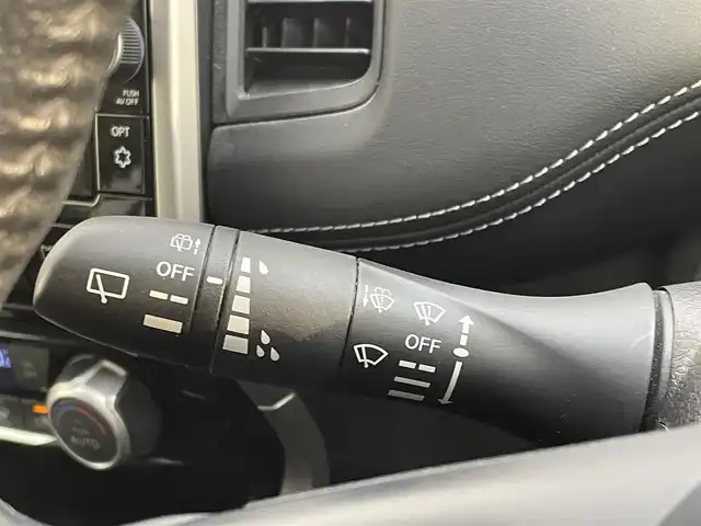 日産 セレナ ハイウェイスター 埼玉県 2017(平29)年 3.8万km マルーンレッド 2トーン 純正9型SDナビゲーション【MM516D-L】/AM FM フルセグ Bluetooth CD DVD/アラウンドビューモニター/純正11型フリップダウンモニター/両側パワースライドドア/ハンズフリーオートスライドドア/ビルトインETC/前方ドライブレコーダー/アイドリングストップ/車線逸脱警報/エマージェンシーブレーキ/標識検知機能/コーナーセンサー/ふらつき警報機能/純正フロアマット/LEDヘッドライト/オートライト/スマートキー/スペアキー