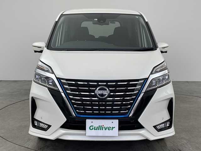 日産 セレナ e－パワー ハイウェイスター V 兵庫県 2021(令3)年 6.5万km ブリリアントホワイトパール 純正１０型ナビ　/後席モニター　/３６Ｏ°モニター　/ドライブレコーダー　/ＥＴＣ　/両側パワースライドドア　/セーフティパックＡ　/プロパイロット　/踏み間違い防止　/前後コーナーセンサー　/ブラインドスポットモニター/デジタルインナーミラー/社外フロアマット/LEDライト/純正１６インチアルミホイール