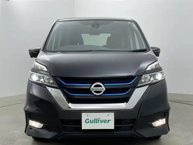 日産 セレナ e－パワー ハイウェイスター V 岡山県 2019(平31)年 4.9万km ダイヤモンドブラック 社外フリップダウンモニター/アラウンドビューモニター/エマージェンシーブレーキ/クルーズコントロール/ビルトインETC/シートヒーター/ステアリングヒーター/LEDヘッドライト/セーフティーパック/純正9インチナビ/両側電動スライドドア