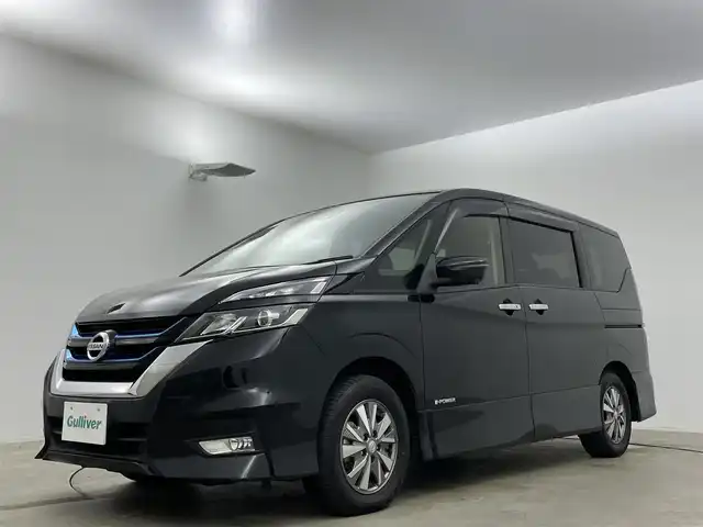 日産 セレナ e－パワー ハイウェイスター V 岡山県 2019(平31)年 4.9万km ダイヤモンドブラック 社外フリップダウンモニター/アラウンドビューモニター/エマージェンシーブレーキ/クルーズコントロール/ビルトインETC/シートヒーター/ステアリングヒーター/LEDヘッドライト/セーフティーパック/純正9インチナビ/両側電動スライドドア