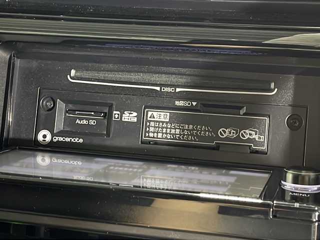 トヨタ カムリ G 沖縄県 2018(平30)年 5.9万km アティチュードブラックマイカ 県外仕入/禁煙車/純正SDナビ/CD/DVD/SDBT/フルセグ/バックカメラ/アダプティブクルーズコントロール/レーンキープアシスト/横滑り防止装置/アイドリングストップ/オートマチックハイビーム/LEDヘッドライト/オートライト/パワーシート/純正17インチAW/純正フロアマット/プッシュスタート/スマートキー/取扱説明書/後席自動開閉装置（元タクシー使用）