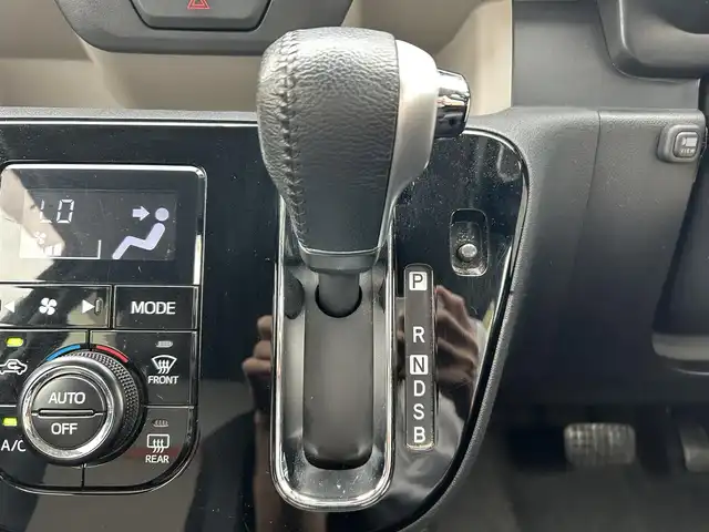 トヨタ パッソ モーダ　Gパッケージ 島根県 2018(平30)年 3.4万km ブラックマイカメタリック/パールホワイト2トーン 純正SDナビ/フルセグTV/Bluetoothオーディオ/DVD再生/全方位/バックカメラ/純正ドライブレコーダー/純正LEDヘッドライト/前後コーナーセンサー/オートライト/ハイビーム/衝突被害軽減システム/スマートキー/プッシュスタート/ハーフレザーシート/純正15インチアルミホイール/純正フロアマット/ドアバイザー