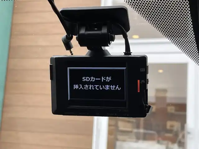 レクサス ＵＸ 250h Fスポーツ 宮崎県 2020(令2)年 7.1万km ホワイトノーヴァガラスフレーク ・TRDエアロ（フロントスポイラー・ミラーカバー・フェンダー・サイドスカート・リヤディフューザー）/・プリクラッシュセーフティ/・レーンディパーチャーアラート/・オートハイビーム/・レーダークルーズコントロール/・RCTA（リヤクロストラフィックアラート）/・ブラインドスポットモニター/・サンルーフ/・パワーバックドア/・レザーシート/・前席パワーシート/シートヒーター/・純正SDナビ/地デジTV/・【DVD/CD再生機能　Bluetooth接続】/・パノラミックビューモニター/・リバース連動ドアミラー（左/右）/・ドライブレコーダー（前後撮影）【DC-DR652】/・革巻きステアリング/・ステアリングスイッチ/・パドルシフト/・ETC（2.0）/・LEDヘッドライト/・フォグライト/・ウインカーミラー/・クリアランスソナー/・純正18インチアルミホイル/・サイド/カーテンエアバッグ/・スマートキー