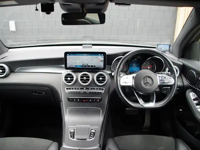 メルセデス・ベンツ ＧＬＣ２２０ d 4マチック クーペ AMGライン 埼玉県 2020(令2)年 5.3万km オブシディアンブラック ブラックハーフレザーシート /アダプティブクルーズコントロール /レーダーセーフティパッケージ /パークセンサー /ブラインドスポットモニター/全周囲カメラ/純正ナビ /ドラレコ /ETC /フルセグTV/GPSレーダー探知機 /シートヒーター/エアサス/シートポジションメモリー機能