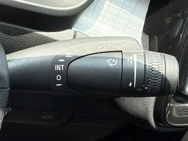 ボルボ ボルボ ＸＣ４０ B4 モメンタム 静岡県 2020(令2)年 3.4万km 白 アダプティブクルーズコントロール/純正ナビ/（フルセグ/Bluetooth）/360°カメラ/パワーシート/シートヒーター/ステアリングヒーター/LEDヘッドライト/前後ドライブレコーダー/純正19インチアルミホイール/ETC/スマートキー