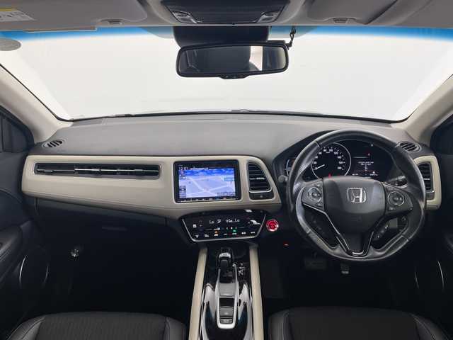 ホンダ ヴェゼル ハイブリッド Z ホンダセンシング 愛知県 2019(平31)年 2.9万km クリスタルブラックパール 純正８型ナビ/・Bluetooth/・CD/DVD/・フルセグテレビ/・SD音楽録音/シートヒーター　/メモリー付きパワーシート/電子パーキング/オートブレーキホールド/ハーフレザーシート/ホンダセンシング/・衝突軽減ブレーキ/・誤発進抑制機能/・レーンキープアシスト/・先行車発進お知らせ/・標識認識/前後ドライブレコーダー/ビルトインＥＴＣ/ＬＥＤヘッドライト