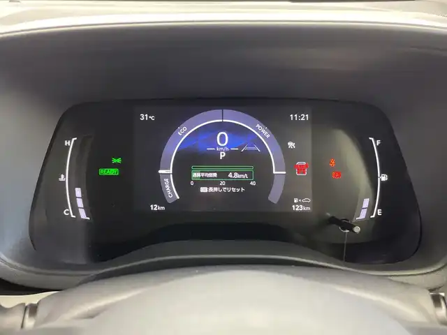 トヨタ シエンタ ハイブリッド Z 新潟県 2025(令7)年 0.1万km未満 アーバンカーキ 純正ディスプレイオーディオ/パノラミックビューモニター/両側パワースライドドア/トヨタセーフティセンス/PCS/レーダークルーズコントロール/LKA/オートハイビーム/ハンドルヒーター/シートヒーター/LEDヘッドライト/ETC
