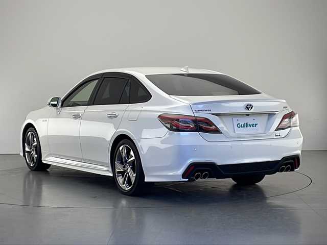 トヨタ クラウン ハイブリッド RS 長野県 2019(平31)年 5万km ホワイトパールクリスタルシャイン 登録時走行距離：49467km/純正ナビゲーション/→CD/DVD 再生/→AM/FM/フルセグTV/Bluetooth/バックカメラ/ビルトインETC2.0/ステアリングリモコン/革巻きステアリング/ステアリングヒーター/レーダークルーズコントロール/パワーシート/シートヒーター/電動リアサンシェード/LEDオートライト/フォグランプ/オートハイビーム/純正18インチアルミホイール/プッシュスタート/スマートキー/トヨタセーフティセンス/→プリクラッシュセーフティ/→レーンキープアシスト/→レーンディパーチャーアラート/→クリアランスソナー