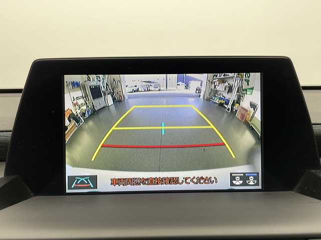 トヨタ クラウン ハイブリッド RS 長野県 2019(平31)年 5万km ホワイトパールクリスタルシャイン 登録時走行距離：49467km/純正ナビゲーション/→CD/DVD 再生/→AM/FM/フルセグTV/Bluetooth/バックカメラ/ビルトインETC2.0/ステアリングリモコン/革巻きステアリング/ステアリングヒーター/レーダークルーズコントロール/パワーシート/シートヒーター/電動リアサンシェード/LEDオートライト/フォグランプ/オートハイビーム/純正18インチアルミホイール/プッシュスタート/スマートキー/トヨタセーフティセンス/→プリクラッシュセーフティ/→レーンキープアシスト/→レーンディパーチャーアラート/→クリアランスソナー