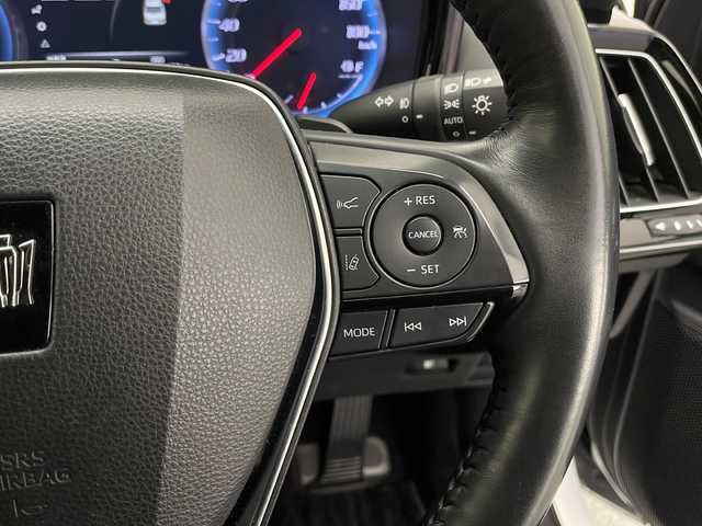 トヨタ クラウン ハイブリッド RS 長野県 2019(平31)年 5万km ホワイトパールクリスタルシャイン 登録時走行距離：49467km/純正ナビゲーション/→CD/DVD 再生/→AM/FM/フルセグTV/Bluetooth/バックカメラ/ビルトインETC2.0/ステアリングリモコン/革巻きステアリング/ステアリングヒーター/レーダークルーズコントロール/パワーシート/シートヒーター/電動リアサンシェード/LEDオートライト/フォグランプ/オートハイビーム/純正18インチアルミホイール/プッシュスタート/スマートキー/トヨタセーフティセンス/→プリクラッシュセーフティ/→レーンキープアシスト/→レーンディパーチャーアラート/→クリアランスソナー