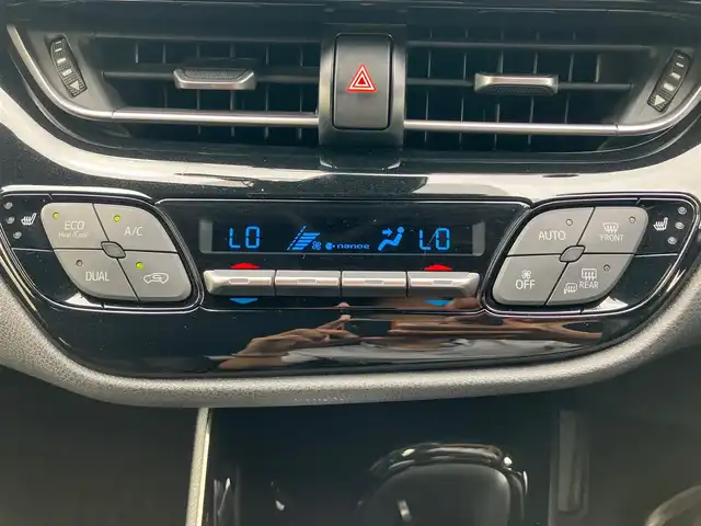 トヨタ Ｃ－ＨＲ G 広島県 2017(平29)年 4.4万km ブラックマイカ TRDエアロ（フロント/サイド/リア）/TRDグリル/衝突軽減ブレーキ/レーンキープアシスト/ブラインドスポットモニター/純正SDナビ/（CD/DVD/BT/フルセグ）/バックカメラ/前後ドライブレコーダー/前後コーナーセンサー /クルーズコントロール/ETC2.0/ハーフレザーシート/D席N席シートヒーター/横滑り防止装置/レーンキープアシスト/オートライト/オートマチックハイビーム/LEDヘッドライト/スマートキー/スペアキー