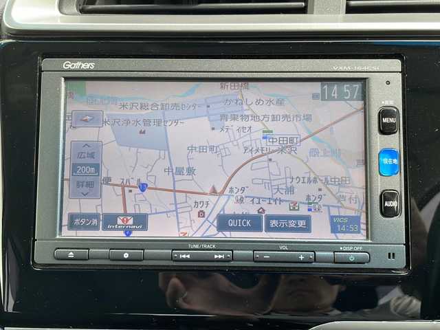 ホンダ フィット 13G L ホンダセンシング 山形県 2017(平29)年 5.8万km プレミアムホワイトパールⅡ ４WD/ホンダセンシング/レーダークルーズコントロール/純正ナビ/（AM/FM/TV/CD/DVD/BT）/バックカメラ/ステアリングスイッチ/レーンキープアシスト/アイドリングストップ/オートLEDヘッドライト/社外15インチAWスタッドレス車載/社外前後ドライブレコーダー/モデューロAW/プッシュスタート/スマートキー/電動格納ミラー/ドアバイザー/横滑り防止装置/ビルトインETC