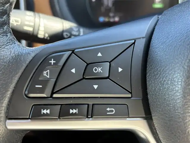 日産 キックス X ツートーンインテリアED 福岡県 2021(令3)年 7.8万km ピュアブラック カロッツェリアナビ/　(Bluetooth/CD/DVD)/フルセグTV/バックカメラ/インテリジェントクルーズコントロール/ソナー機能/セーフティアシスト/・プロパイロット/・インテリジェントエマージェンシーブレーキ/・車線逸脱防止支援システム/・車線逸脱警報/・ふらつき警報/・踏み間違い衝突防止アシスト/・ハイビームアシスト/LEDヘッドランプ/本革巻きステアリング/ステアリングヒーター/ツートーン合皮シート/前席シートヒーター/純正17インチアルミホイール/インテリジェントキー/LEDプッシュパワースターター/禁煙車/E-power