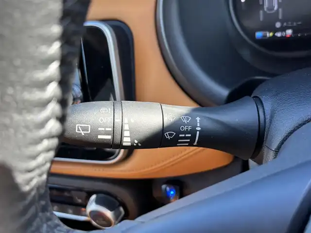 日産 キックス X ツートーンインテリアED 福岡県 2021(令3)年 7.8万km ピュアブラック カロッツェリアナビ/　(Bluetooth/CD/DVD)/フルセグTV/バックカメラ/インテリジェントクルーズコントロール/ソナー機能/セーフティアシスト/・プロパイロット/・インテリジェントエマージェンシーブレーキ/・車線逸脱防止支援システム/・車線逸脱警報/・ふらつき警報/・踏み間違い衝突防止アシスト/・ハイビームアシスト/LEDヘッドランプ/本革巻きステアリング/ステアリングヒーター/ツートーン合皮シート/前席シートヒーター/純正17インチアルミホイール/インテリジェントキー/LEDプッシュパワースターター/禁煙車/E-power