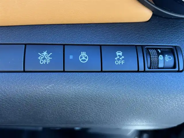 日産 キックス X ツートーンインテリアED 福岡県 2021(令3)年 7.8万km ピュアブラック カロッツェリアナビ/　(Bluetooth/CD/DVD)/フルセグTV/バックカメラ/インテリジェントクルーズコントロール/ソナー機能/セーフティアシスト/・プロパイロット/・インテリジェントエマージェンシーブレーキ/・車線逸脱防止支援システム/・車線逸脱警報/・ふらつき警報/・踏み間違い衝突防止アシスト/・ハイビームアシスト/LEDヘッドランプ/本革巻きステアリング/ステアリングヒーター/ツートーン合皮シート/前席シートヒーター/純正17インチアルミホイール/インテリジェントキー/LEDプッシュパワースターター/禁煙車/E-power