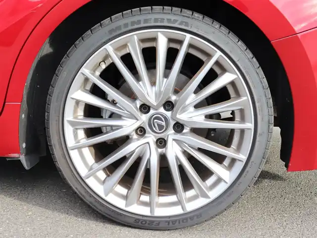 レクサス ＩＳ 300h バージョンL 宮城県 2021(令3)年 5.4万km レッドマイカクリスタルシャイン 純正ナビワイドマルチモニター/・フルセグ・ＣＤ・ＤＶＤ・ＵＳＢ・ＢＴ・ＳＤ/パノラミックビューモニター/サンルーフ/3眼ＬＥＤヘッドライト/ステアリングヒーター/レザーシート/シートヒーター・エアシート/左右パワーシート/・Ｄ席メモリー機能付き/オートリアシェード/パドルシフト/レーダークルーズコントロール/ブラインドスポットアシスト/レーンキープアシスト/プリクラッシュセーフティ/ドアバイザー/オートブレーキホールド/ＥＴＣ/スマートキー・プッシュスタート