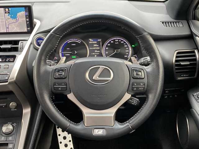レクサス ＮＸ 300h Fスポーツ 佐賀県 2018(平30)年 8.3万km グラファイトブラックガラスフレーク パノラマルーフ/純正ナビ/バックカメラ/サイドカメラ/プリクラッシュセーフティ/レーンディパーチャーアラート/オートハイビーム/アダプティブクルーズコントロール/クリアランスソナー/レザーシート/シートヒーター/エアシート/メモリパワーシート/ステアリングヒーター/ステアリングリモコン/パドルシフト/パワーバックドア/ドライブレコーダー/ETC2.0/プッシュスタート/スマートキー/LEDヘッドライト/フォグライト/純正アルミホイール