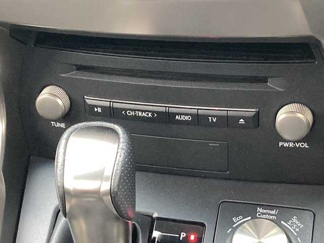 レクサス ＮＸ 300h Fスポーツ 佐賀県 2018(平30)年 8.3万km グラファイトブラックガラスフレーク パノラマルーフ/純正ナビ/バックカメラ/サイドカメラ/プリクラッシュセーフティ/レーンディパーチャーアラート/オートハイビーム/アダプティブクルーズコントロール/クリアランスソナー/レザーシート/シートヒーター/エアシート/メモリパワーシート/ステアリングヒーター/ステアリングリモコン/パドルシフト/パワーバックドア/ドライブレコーダー/ETC2.0/プッシュスタート/スマートキー/LEDヘッドライト/フォグライト/純正アルミホイール