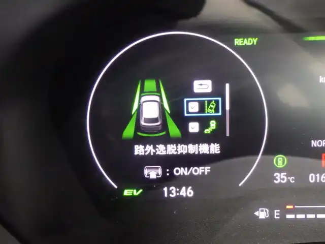 ホンダ ヴェゼル ハイブリッド e:HEV PLaY 千葉県 2021(令3)年 1.7万km プレミアムサンライトホワイトパール ホンダセンシング/・衝突軽減ブレーキ（CMBS）/・車線維持支援システム（LKAS）/・アダプティブクルーズコントロール（ACC）/・後方誤発進抑制機能/・誤発進抑制機能/・ブラインドスポットインフォメーション/サンルーフ/パワーバックドア/ハーフレザーシート/前席シートヒーター/9インチ純正コネクトナビ/地デジTV/【Bluetooth接続】/マルチビューカメラシステム/ドライブレコーダー（前後撮影）/ワイヤレス充電/ステアリングヒーター/ステアリングスイッチ/パドルシフト/ETC（2.0）/LEDヘッドライト/LEDフォグライト/コーナーセンサー/純正18インチアルミホイル/サイド/カーテンエアバッグ/Honda スマートキー