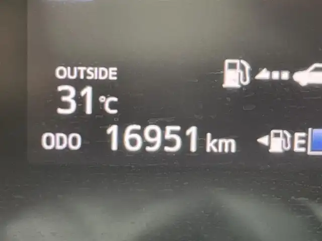 トヨタ シエンタ ハイブリッド G クエロ 大阪府 2020(令2)年 1.7万km コバルトブルーメタリック 純正ナビＴＶ　全方位カメラ　ＥＴＣ　ドラレコ　衝突軽減　クルコン　シートヒーター　ハンドルヒーター　オートライト　ＬＥＤヘッドライト　オートハイビーム　オートエアコン　電動格納ミラー　ハーフレザー