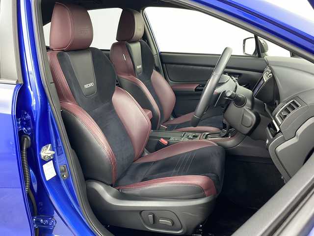 スバル ＷＲＸ Ｓ４ STIスポーツアイサイト 道央・札幌 2020(令2)年 3.9万km WRブルーパール ・4WD/・社外ナビ（AVIC-RL711）/&BT&CD&DVD&SD&フルセグTV/・バックサイドカメラ/・アイサイト/・レーダークルーズコントロール/・ブラインドスポットモニター/・SI-DRIVE/・前席純正レカロシート/・前席シートヒーター/・前席パワーシート/・パドルシフト/・ステアリングスイッチ/・ETC/・革巻きステアリング/・電動格納ミラー/・LEDヘッドライト/・オートライト/・プッシュスタート/・スマートキー/・スペアキー/・保証書/・取扱説明書