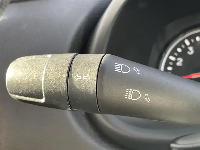 クライスラー・ジープ ジープ レネゲード リミテッド 三重県 2022(令4)年 3.9万km ガンＭ ワンオーナー/ＢＦグッドリッチ　/純正ナビ　/バックカメラ/カープレイ　/黒革シート　/ＥＴＣ　　/前後ドライブレコーダー　/パワーシート　/シートヒーター　/クルーズコントロール　/ＬＥＤヘッドライト　/ＭＬＴ１６インチアルミ