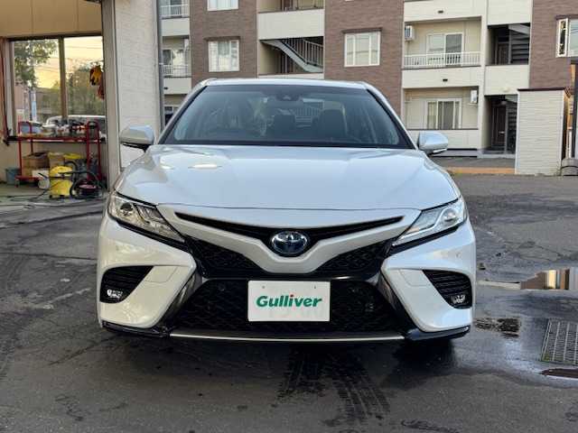 トヨタ カムリ WS 道東・釧路十勝 2020(令2)年 4.5万km プラチナホワイトパールマイカ ４WD/トヨタセーフティセンス/純正ナビ/USB/Miracast/Bluetooth/バックカメラ /レーダークルーズ/JBLサウンド/パドルシフト/ビルトインETC/オートライト/オートマチックハイビーム/フロントワイパーデアイサー/ミラーヒーター/革巻ステアリング/純正フォグランプ/ドアミラーウィンカー/社外AW付夏タイヤ積込