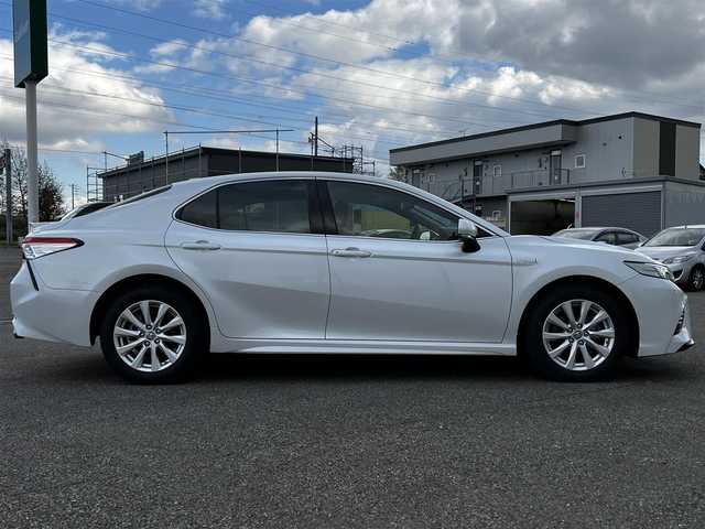 トヨタ カムリ WS 道央・札幌 2020(令2)年 4.5万km プラチナホワイトパールマイカ ４WD/寒冷地仕様/JBLサウンド/純正メーカーOPナビ/AM/FM/BT/トヨタセーフティセンス/衝突被害軽減ブレーキ/横滑り防止装置/レーダークルーズコントロール/レーンキープアシスト/クリアランスソナー/バックカメラ/ビルトインETC/アイドリングストップ/ECOMODE/SPORTMODE/D席パワーシート/ハーフレザーシート/革巻きステアリング/ステアリングリモコン/パドルシフト/電動パーキング/自動防眩ミラー/MTモード付AT/プッシュスタート/スマートキー/LEDヘッドライト/オートライト/オートマチックハイビーム/フォグランプ/電動格納ミラー/ヒーテッドドアミラー/ウィンカーミラー/純正フロアマット/ワイパーデアイサー